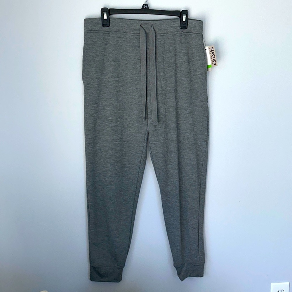 Reaction Kenneth Cole pants size L
